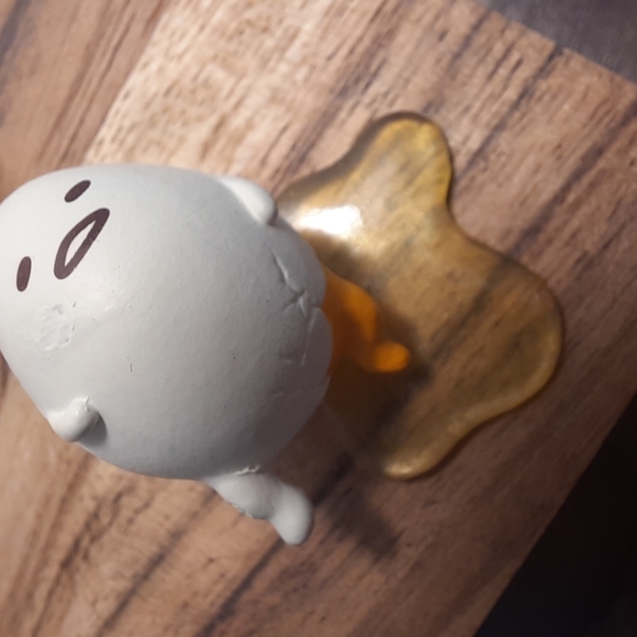 GUDETAMA Collectible "Check Before You Crack" - Picture 11 of 16